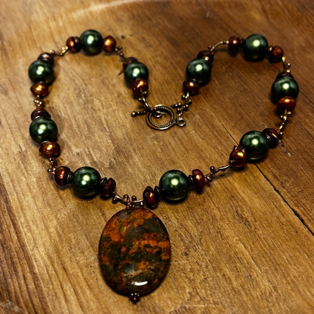 Stunning Jasper & metallic coated baroque pearls & glass beads necklace